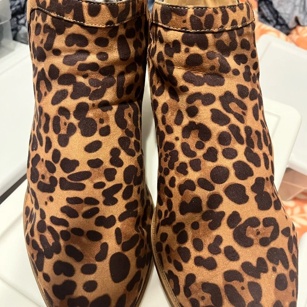 Torrid Brown Leopard Ankle Booties - Picture 3 of 15